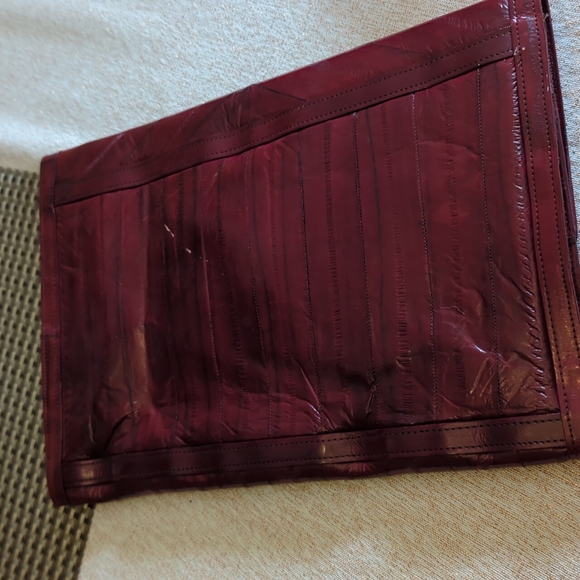Vintage Red eelskin clutch - Picture 14 of 14